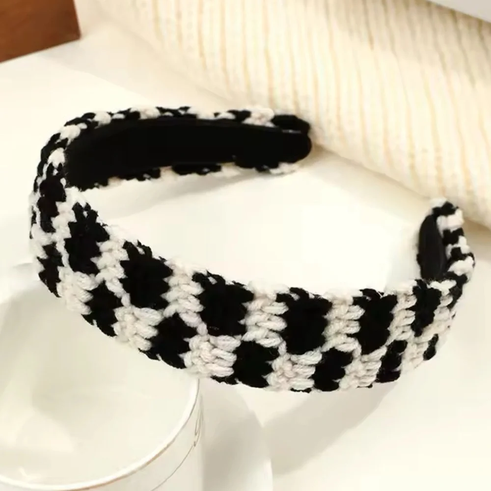 Black and White Checker Knit Headband